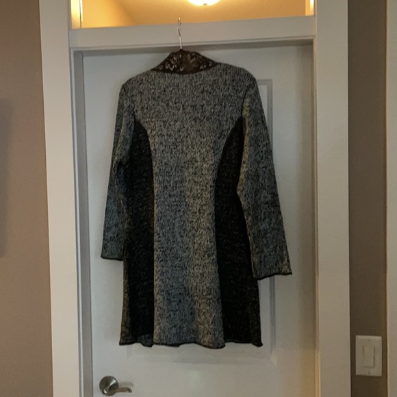 Ness Cardigan/Coat Size M black and white - Picture 2 of 4